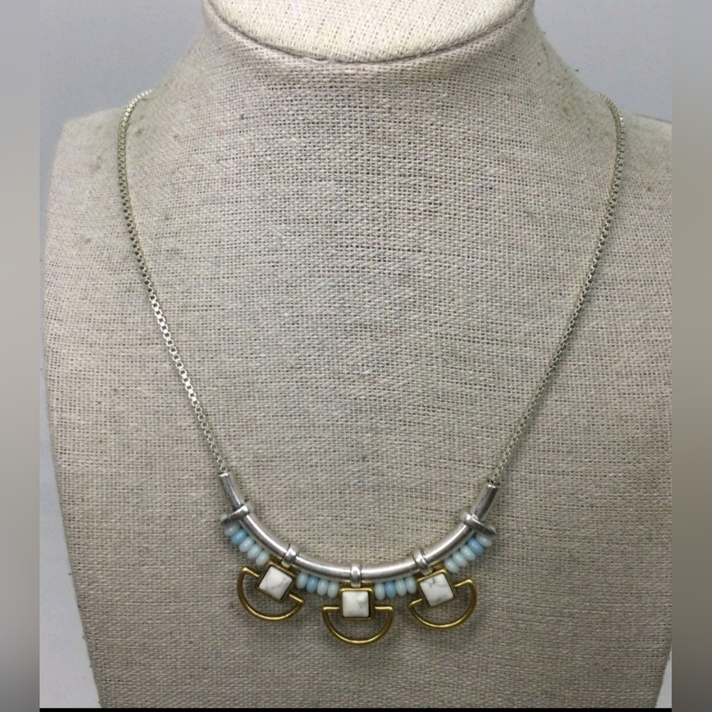 Stella & Dot Faux Howlite Wanderer Necklace 15" + 3"